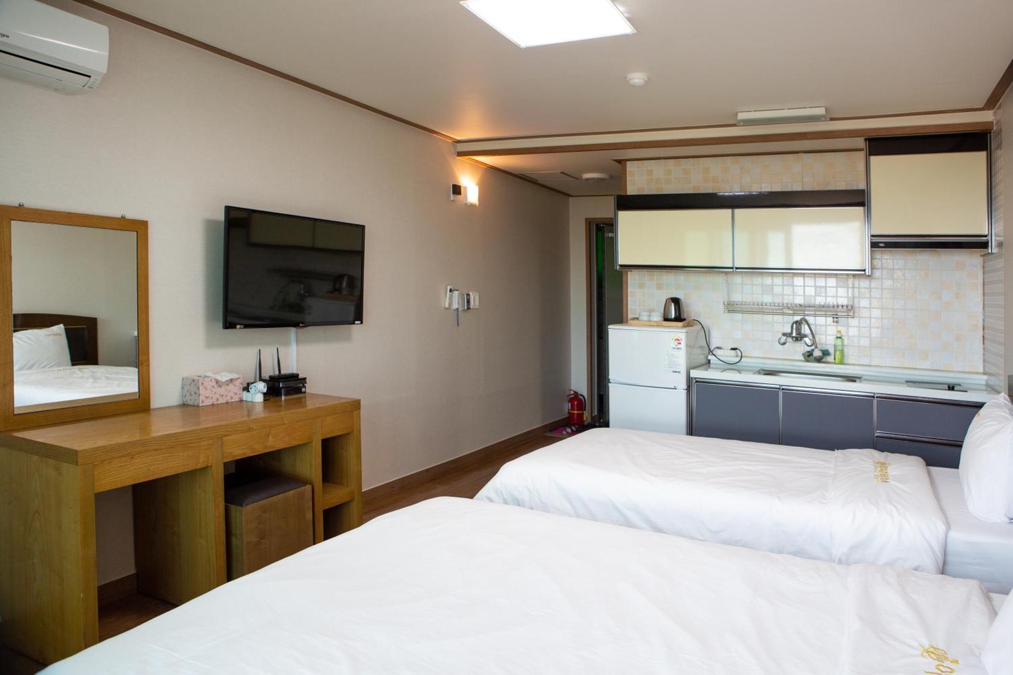 Hotel Amor Jeju Bilik gambar